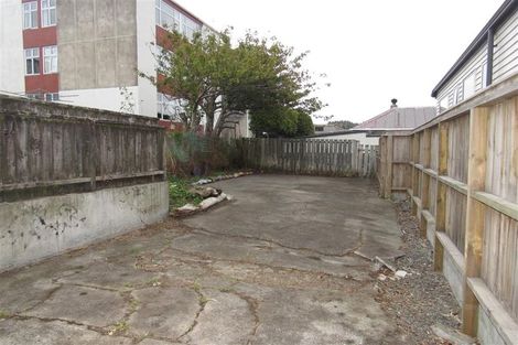 Photo of property in 37 Te Wharepouri Street, Berhampore, Wellington, 6023