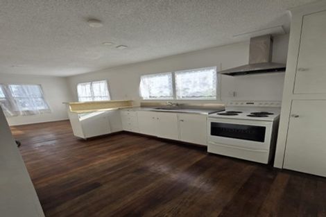 Photo of property in 114 Cargill Street, Papakura, 2110