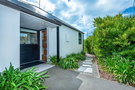 Photo of property in 4/71b Main Road, Redcliffs, Christchurch, 8081