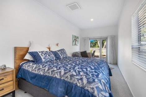 Photo of property in 243 One Tree Point Road, One Tree Point, 0118