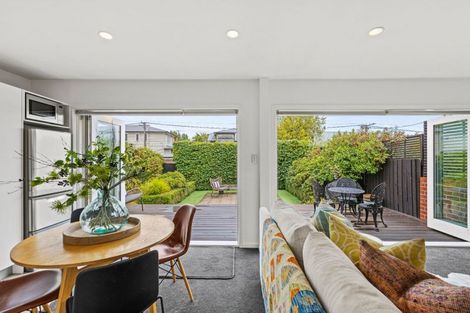 Photo of property in 2/110 Leinster Road, Merivale, Christchurch, 8014