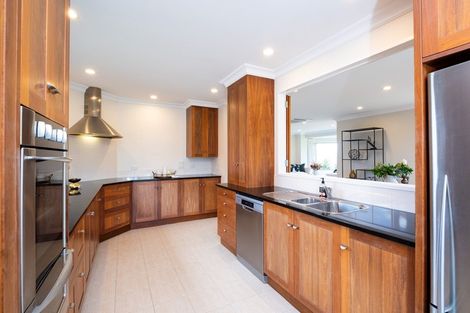 Photo of property in 140 Kopanga Road, Havelock North, 4130