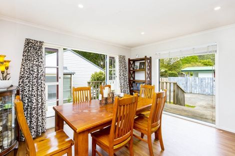 Photo of property in 14 Molloys Road, Te Marua, Upper Hutt, 5018
