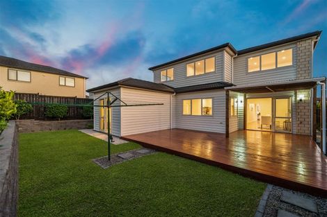 Photo of property in 17 Hughs Way, Flat Bush, Auckland, 2019