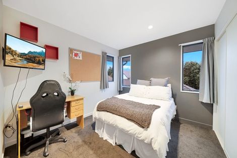 Photo of property in 2a Westburn Terrace, Burnside, Christchurch, 8041