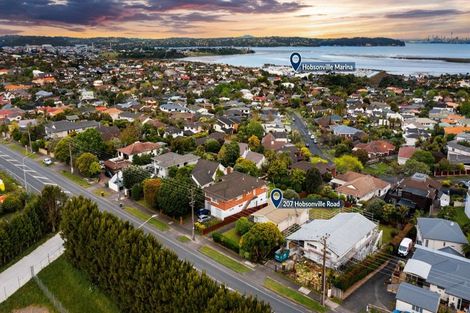 Photo of property in 207 Hobsonville Road, Hobsonville, Auckland, 0618