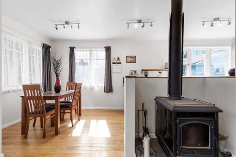 Photo of property in 71 Kettle Avenue, Awapuni, Palmerston North, 4412