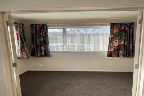 Photo of property in 2c Ferndown Lane, Bromley, Christchurch, 8062