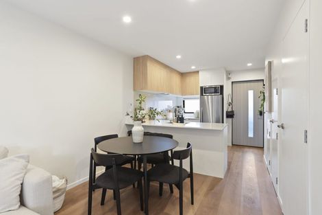 Photo of property in 22 Hoopers Road, Glen Eden, Auckland, 0602