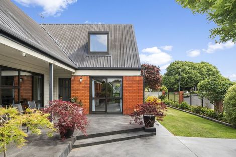 Photo of property in 10 Swithland Place, Avonhead, Christchurch, 8042