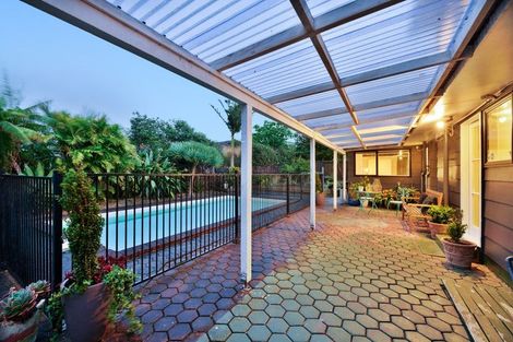 Photo of property in 5 Tatyana Place, Massey, Auckland, 0614