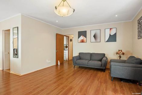 Photo of property in 3 Mchardy Place, Glenfield, Auckland, 0627