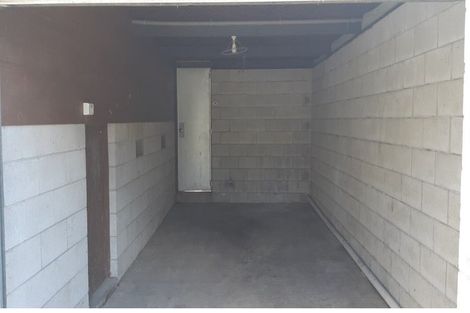 Photo of property in 2/73 Eskdale Road, Birkdale, Auckland, 0626