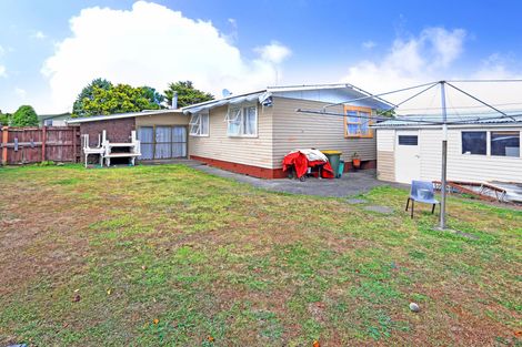 Photo of property in 54 Gainsborough Street, Manurewa, Auckland, 2102