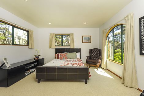 Photo of property in 30 Cochran Road, Oratia, Auckland, 0604
