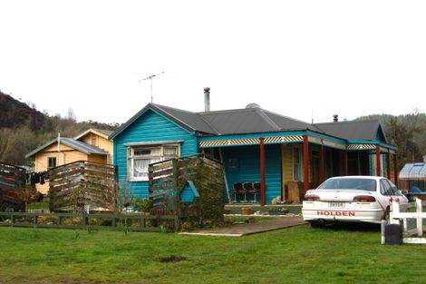 Photo of property in 5 Dunn Street, Reefton, 7830