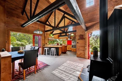 Photo of property in 22b Sequoia Grove, Merrilands, New Plymouth, 4312