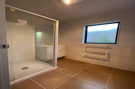 Photo of property in 10 Hinau Street, New Lynn, Auckland, 0600