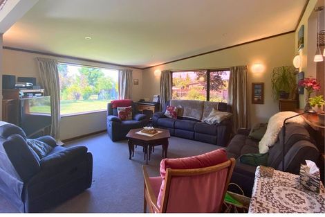 Photo of property in 6 Ewing Place, Albert Town, Wanaka, 9305