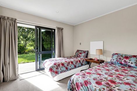 Photo of property in 529 Frankley Road, Hurworth, New Plymouth, 4371