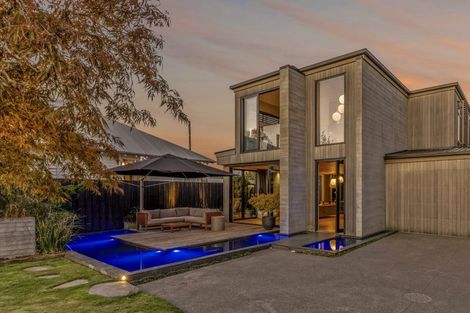 Photo of property in 40 Hewitts Road, Merivale, Christchurch, 8014