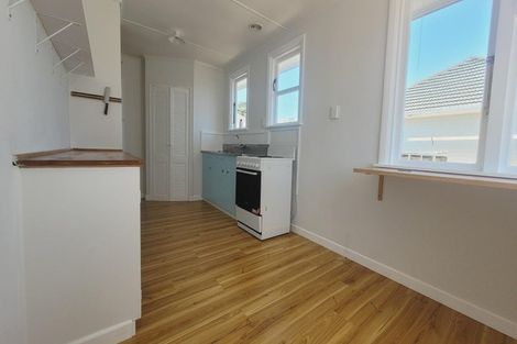 Photo of property in 21 Dimock Street, Titahi Bay, Porirua, 5022