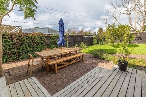 Photo of property in 177 Beach Haven Road, Beach Haven, Auckland, 0626
