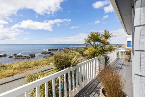 Photo of property in 118 Owhiro Bay Parade, Owhiro Bay, Wellington, 6023