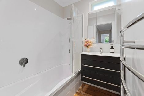 Photo of property in 6 Charles Crescent, Beerescourt, Hamilton, 3200