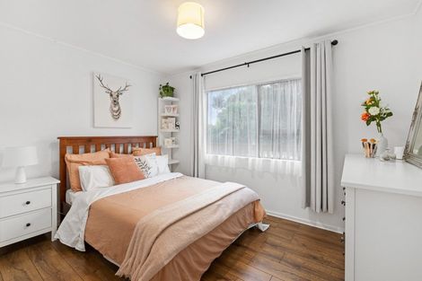 Photo of property in 22 Redfern Lane, Glenfield, Auckland, 0629