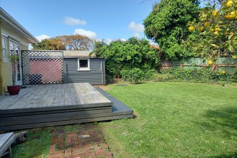 Photo of property in 174 Cook Street, West End, Palmerston North, 4410
