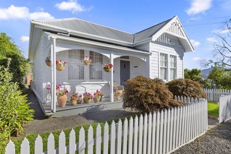 Photo of property in 23 Main Road, Raglan, 3225