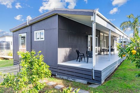 Photo of property in 4 Te Whai Street, Mangawhai Heads, Mangawhai, 0505