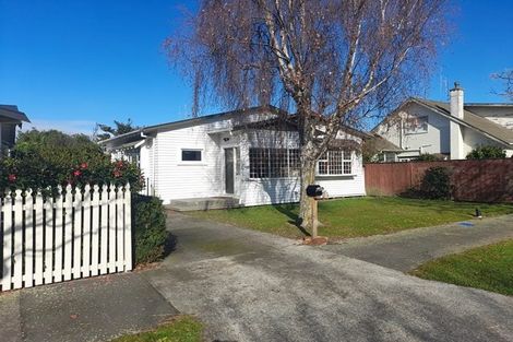 Photo of property in 8 Argyle Avenue, Takaro, Palmerston North, 4410
