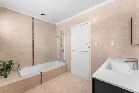 Photo of property in 260 School Road, Waimauku, 0881