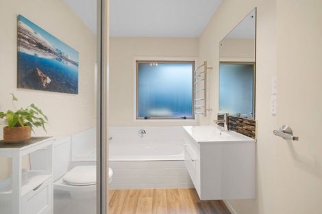 Photo of property in 15 Koareare Avenue, Halswell, Christchurch, 8025