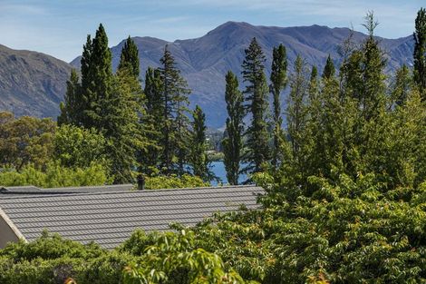 Photo of property in 121 Meadowstone Drive, Wanaka, 9305