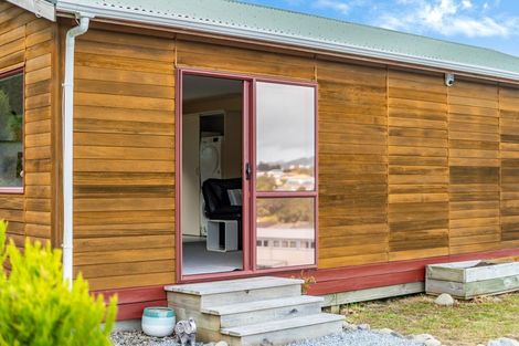 Photo of property in 26 Omapere Street, Waitangirua, Porirua, 5024