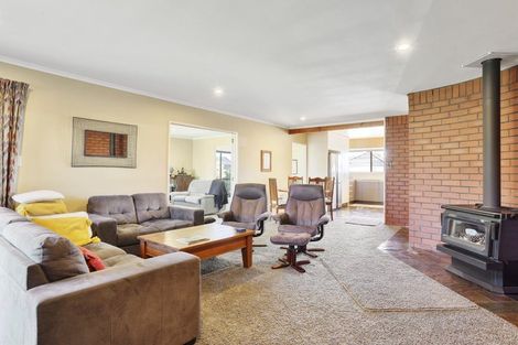 Photo of property in 5 Hinton Place, Rangiora, 7400