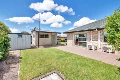 Photo of property in 11 Checkerberry Court, Henderson, Auckland, 0612