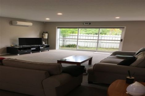 Photo of property in 1 Lumino Lane, Henderson, Auckland, 0612