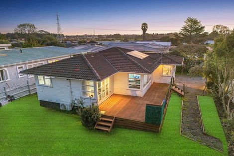 Photo of property in 38 Jupiter Street, Rosehill, Papakura, 2113