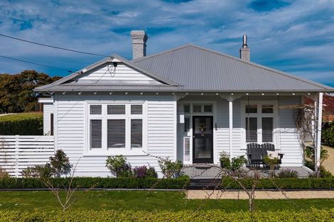 Photo of property in 15 Herbert Street, Waimate, 7924