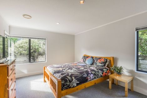 Photo of property in 11 Kea Street, Waikanae, 5036