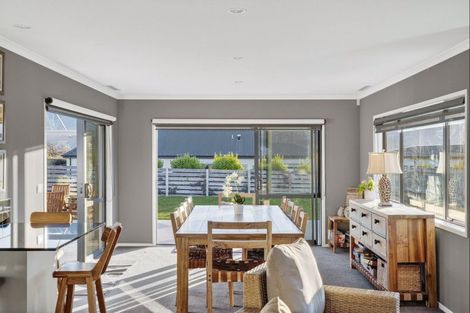 Photo of property in 7 Centre Crescent, Wanaka, 9305