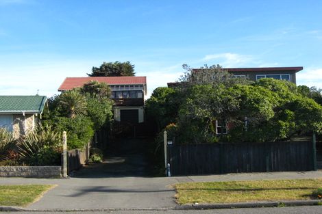 Photo of property in 351 Marine Parade, New Brighton, Christchurch, 8061