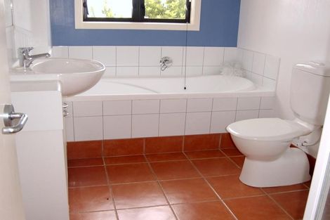 Photo of property in 7 Imran Terrace, Khandallah, Wellington, 6035