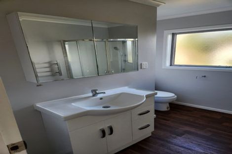 Photo of property in 5 Chancellor Way, Crofton Downs, Wellington, 6035