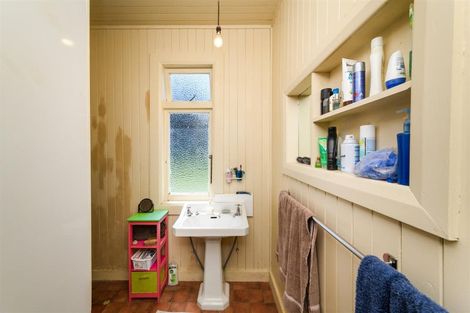 Photo of property in 56 Wightman Road, Sanson, Palmerston North, 4479