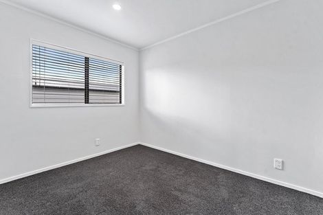 Photo of property in 2/222 Birkdale Road, Birkdale, Auckland, 0626